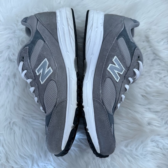 New Balance 993 Made in USA Gray Suede Mesh Sneakers Women’s 7 - Picture 2 of 9